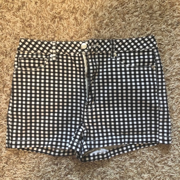 checkered high waisted shorts